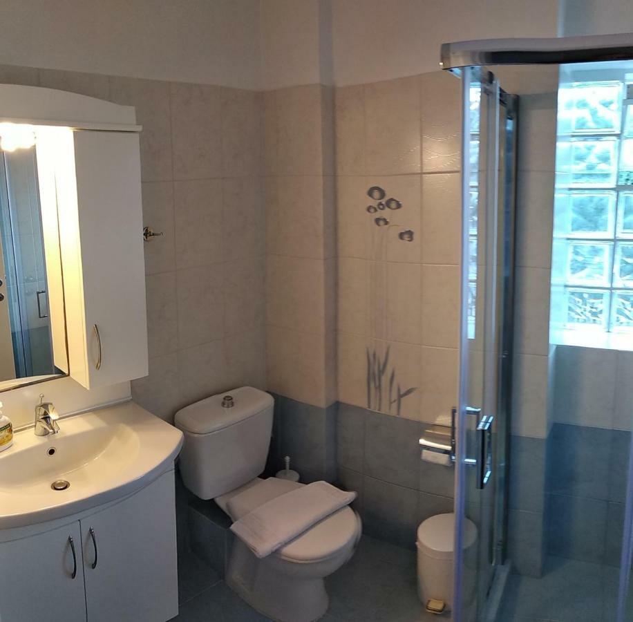 Avra Hotel Кипарисия Экстерьер фото
